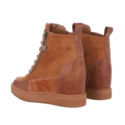 Botine cu platforma ascunsa - bej dama
